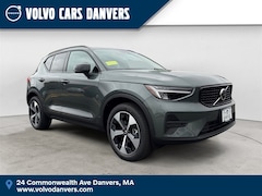 2026 Volvo XC40 B5 Core AWD SUV