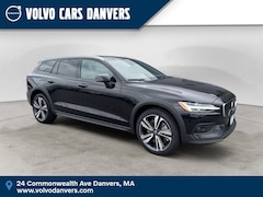 New 2026 Volvo V60 Cross Country B5 Plus AWD Wagon for sale in Danvers, MA