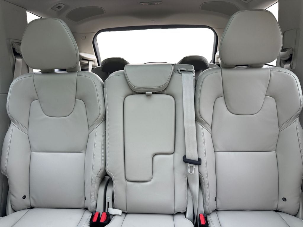 2026 Volvo XC90 Ultra - Photo 24