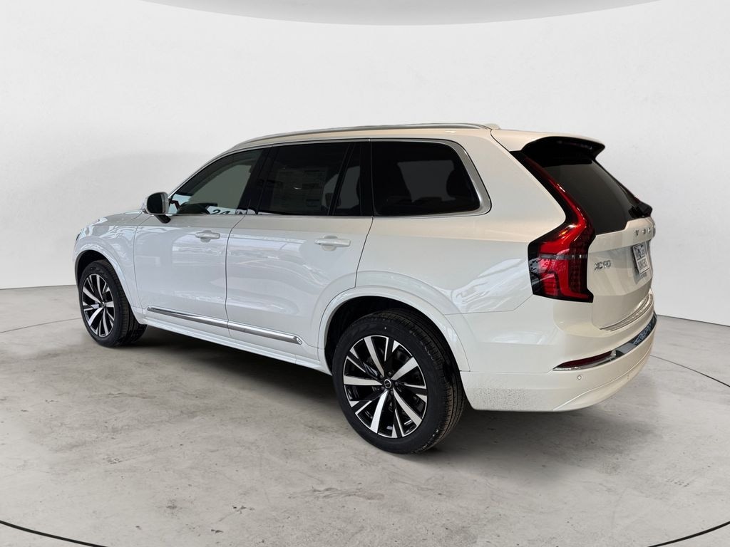 New 2026 Volvo XC90 B5 Core SUV