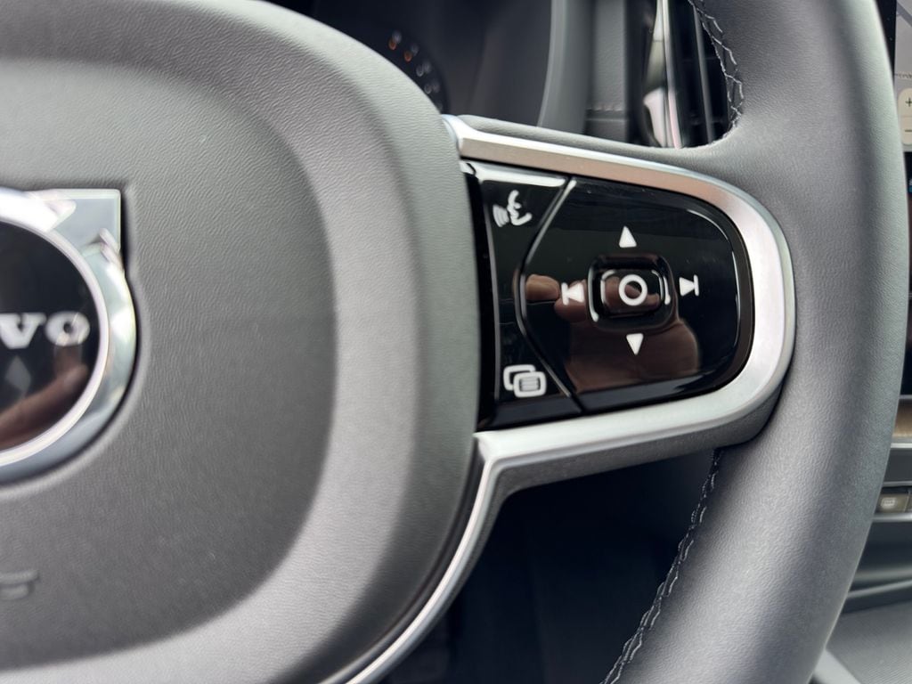 2026 Volvo XC60 Ultra - Photo 17