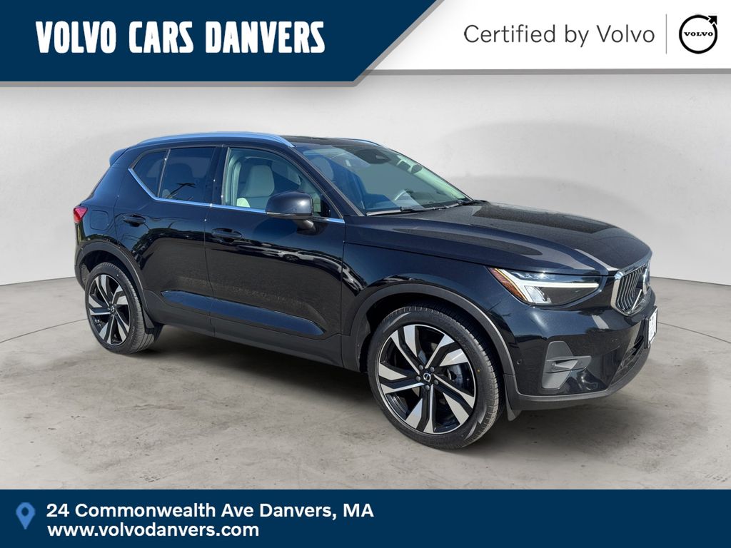 2023 Volvo XC40 B5 Plus Bright AWD's photo