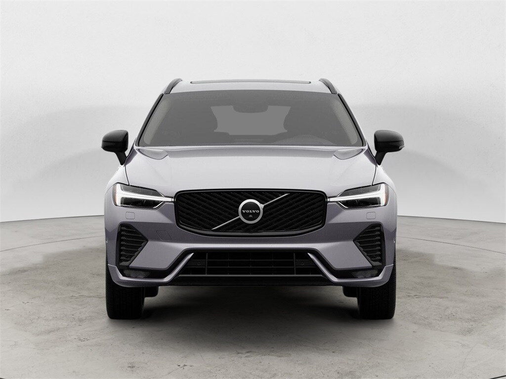 2026 Volvo XC60 B5 Plus photo 2