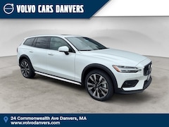 New 2026 Volvo V60 Cross Country B5 Ultra AWD Wagon for sale in Danvers, MA