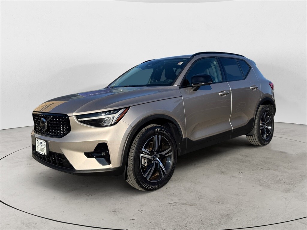 Certified 2023 Volvo XC40 B5 Plus Dark Theme SUV