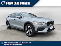 New 2026 Volvo V60 Cross Country B5 Plus AWD Wagon for sale in Danvers, MA