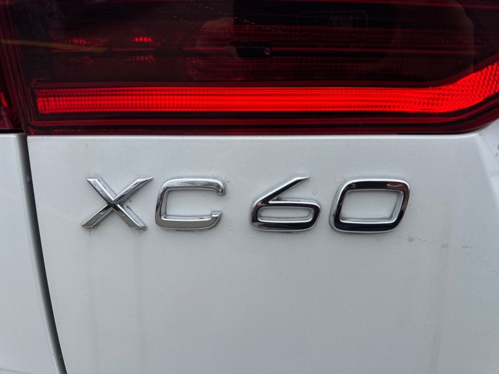 2026 Volvo XC60 Ultra - Photo 9