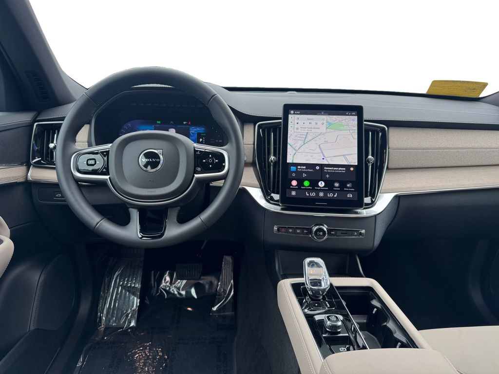 2025 Volvo XC90 Core - Photo 25