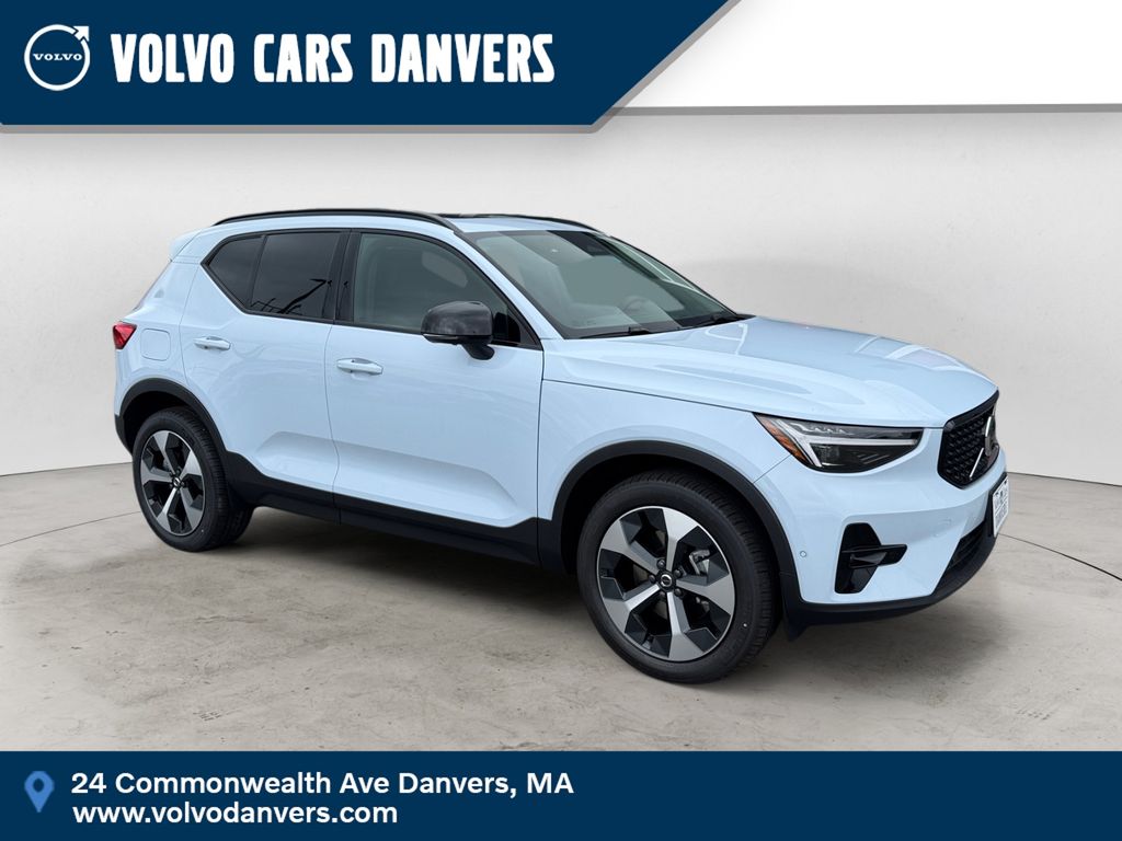 2026 Volvo XC40