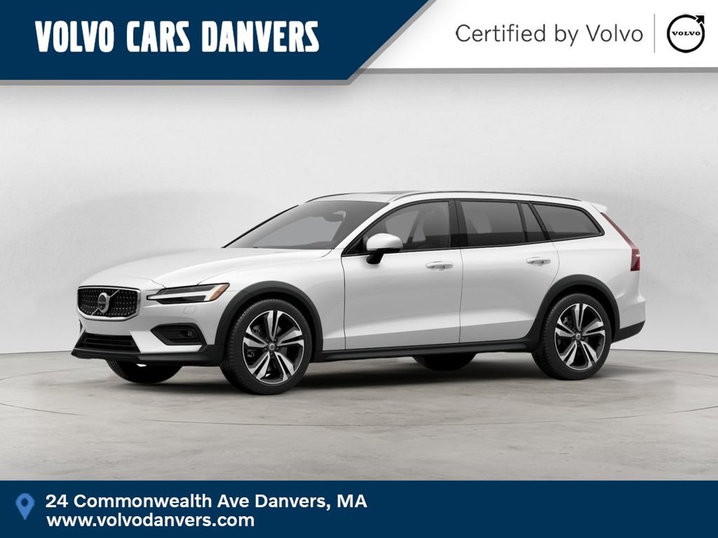 2025 Volvo V60 Cross Country B5 Plus AWD's photo