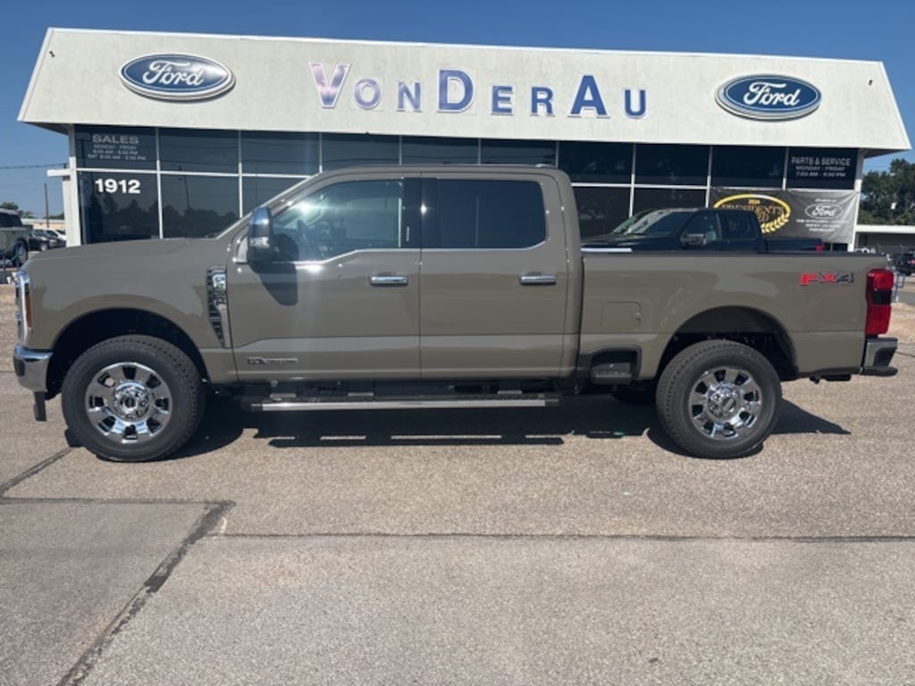 New 2026 Ford F-250SD Lariat Truck