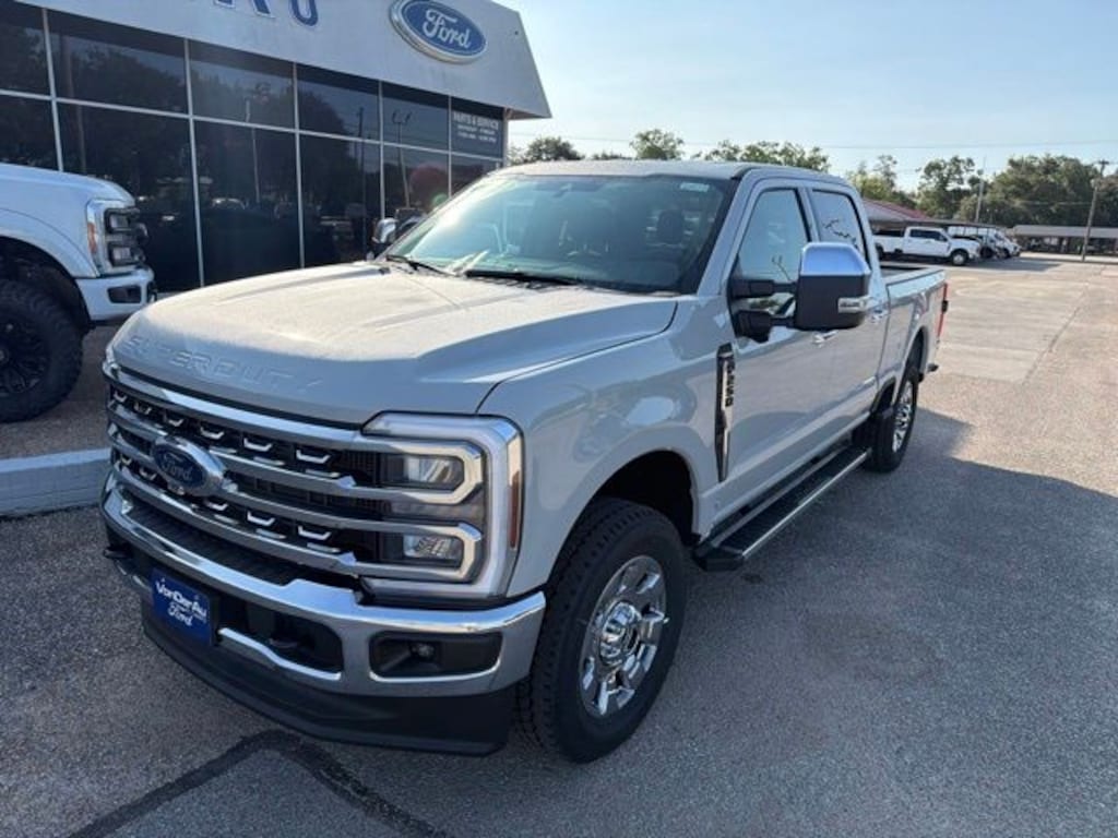 New 2026 Ford F-250SD Lariat Truck