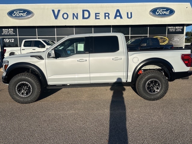 2025 Ford F-150 Raptor's photo
