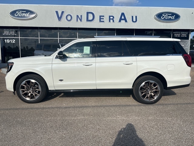 2025 Ford Expedition King Ranch's photo