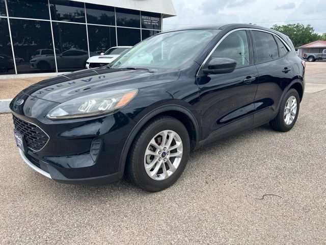 Used 2021 Ford Escape SE with VIN 1FMCU0G65MUA69420 for sale in El Campo, TX