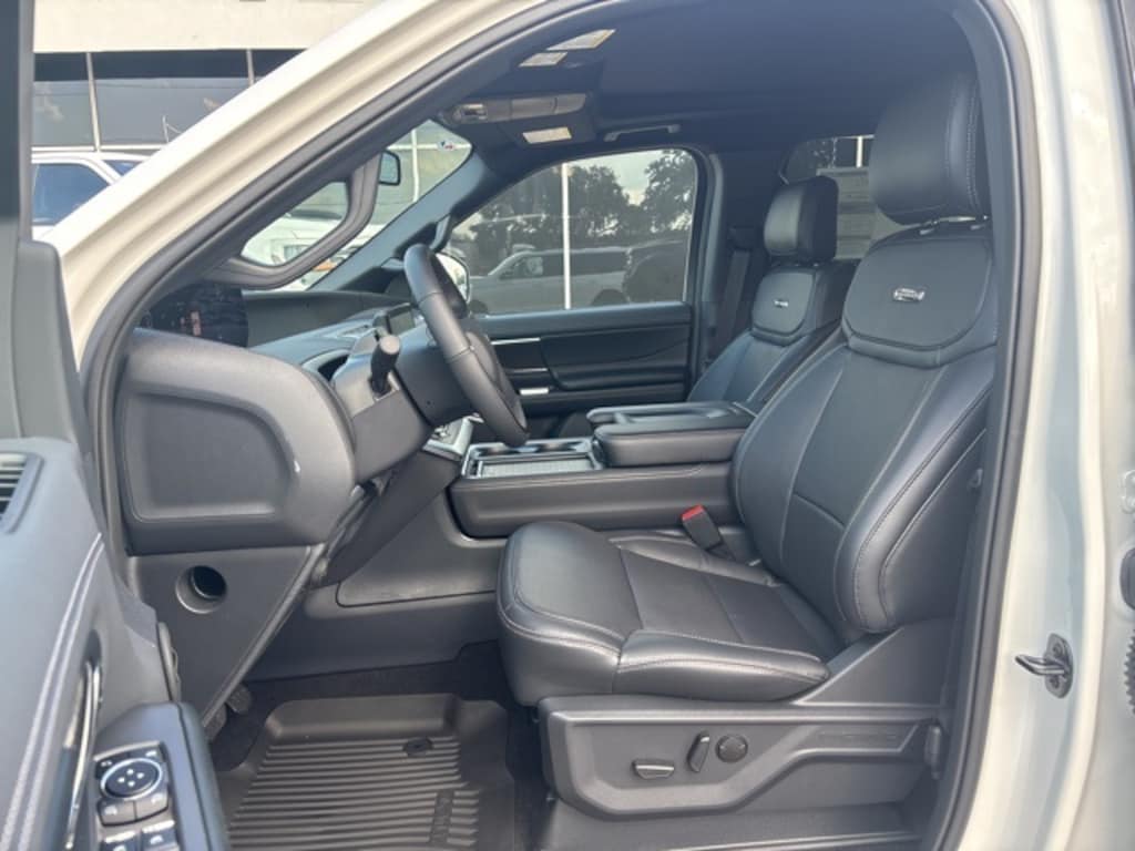 New 2025 Ford Expedition Platinum SUV