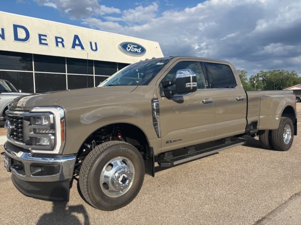 New 2026 Ford F-350SD Lariat Truck