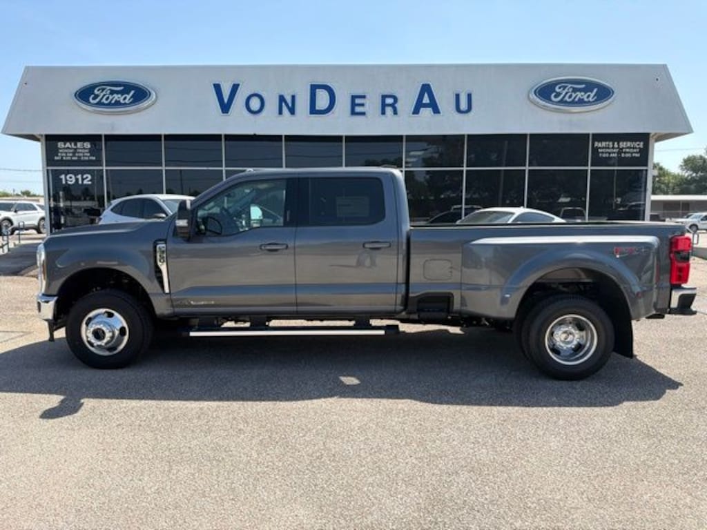 New 2026 Ford F-350SD Lariat Truck