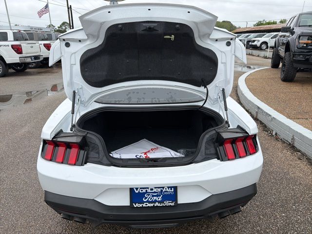 2026 Ford Mustang GT Premium Fastback - Photo 8
