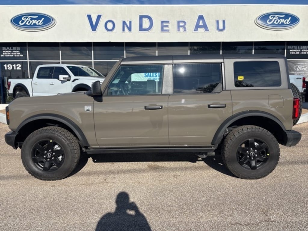 New 2025 Ford Bronco Big Bend SUV