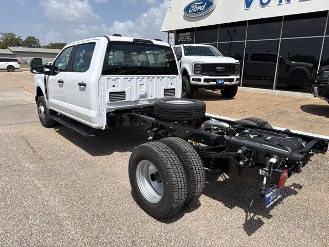New 2027 Ford F-350SD XL Chassis