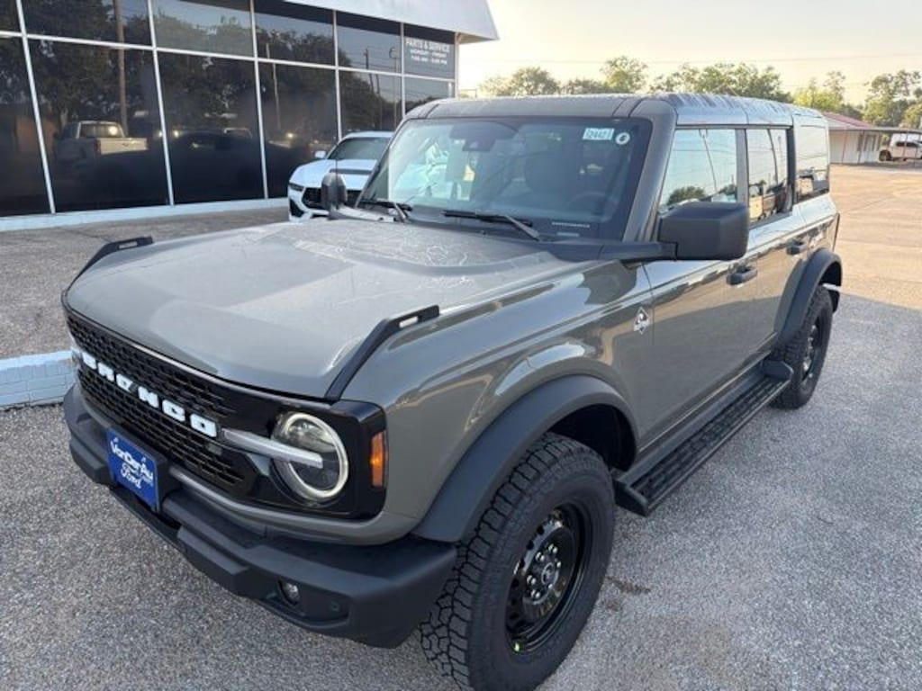 New 2026 Ford Bronco Outer Banks SUV