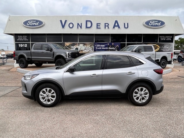 2024 Ford Escape Active's photo