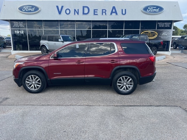 2017 GMC Acadia SLE-2