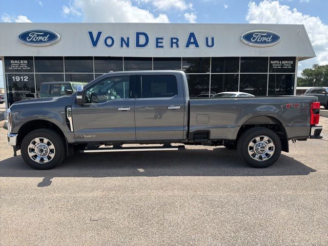 New 2026 Ford F-350SD Lariat