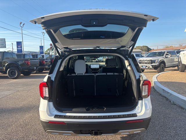 2026 Ford Explorer Active - Photo 10