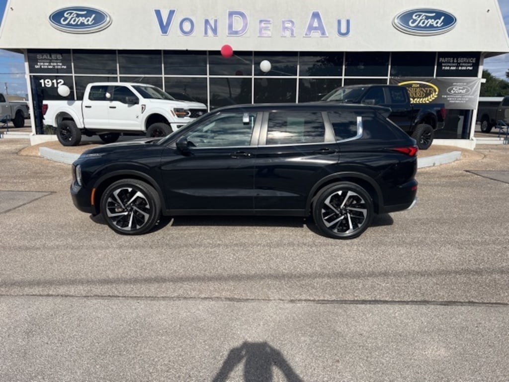 Used 2022 Mitsubishi Outlander SE SUV