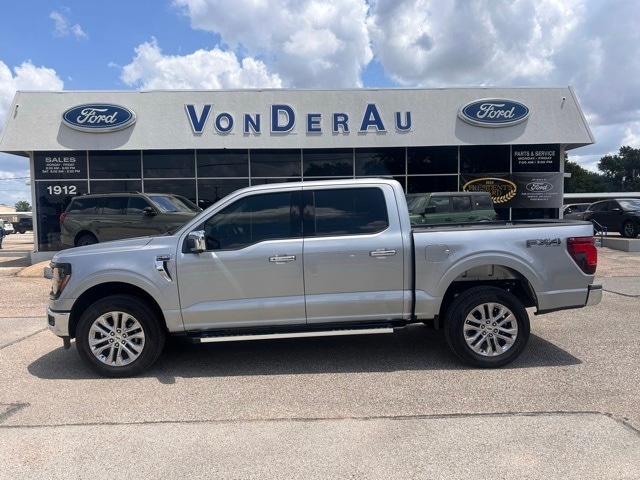 2025 Ford F-150 XLT's photo