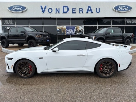 2026 Ford Mustang GT Premium Coupe 1FA6P8CF0T5401730