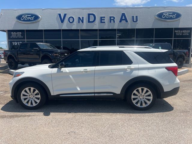 2020 Ford Explorer Limited RWD's photo