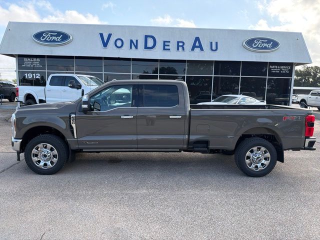 New 2026 Ford F-350SD Lariat