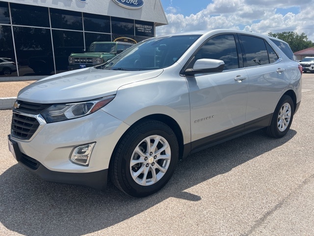 Used 2020 Chevrolet Equinox LT with VIN 3GNAXJEVXLL330754 for sale in El Campo, TX
