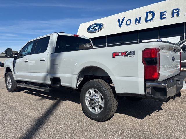 2026 Ford F-350 Super Duty XLT - Photo 8
