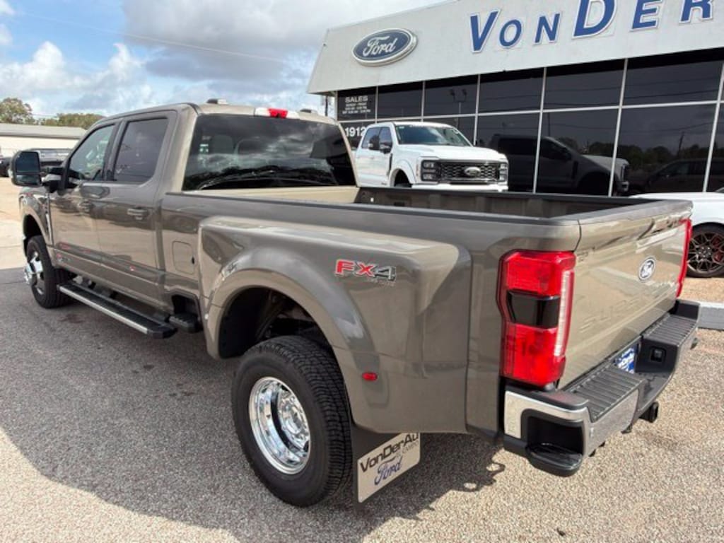 New 2027 Ford F-350SD XLT Truck
