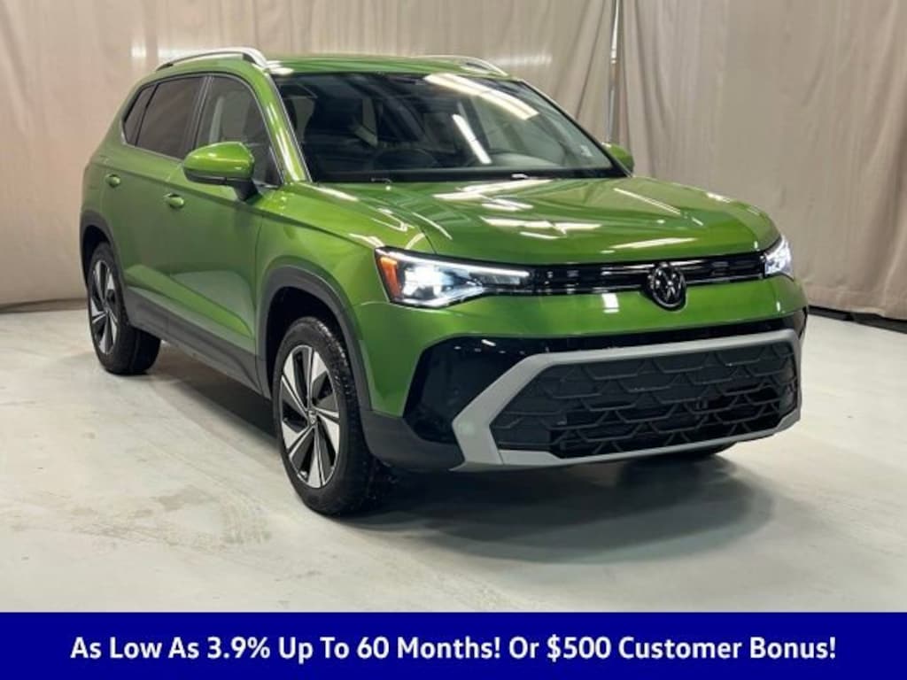 New 2026 Volkswagen Taos 1.5T SE SUV