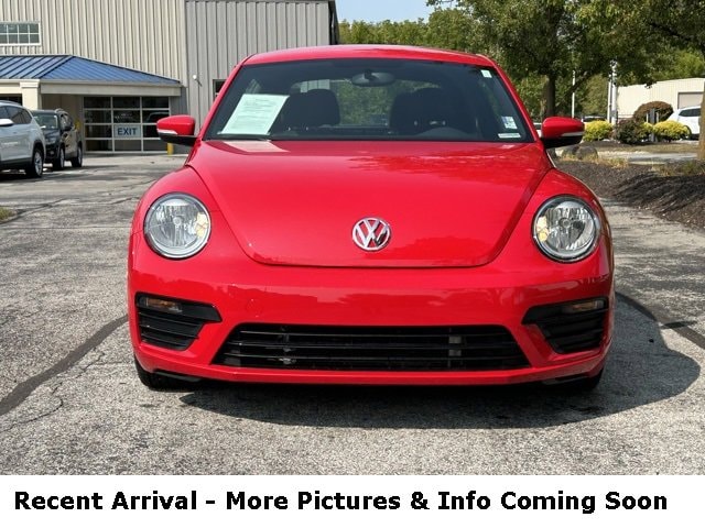 Used 2019 Volkswagen Beetle S with VIN 3VWFD7AT8KM710891 for sale in Fort Wayne, IN