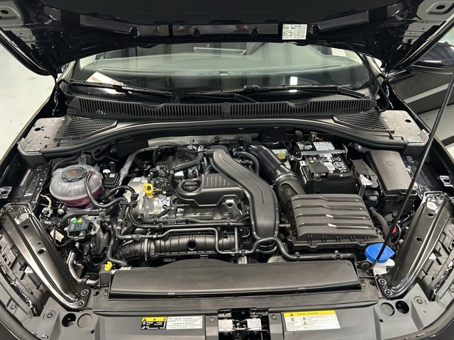 2025 Volkswagen Jetta 1.5T S photo 2