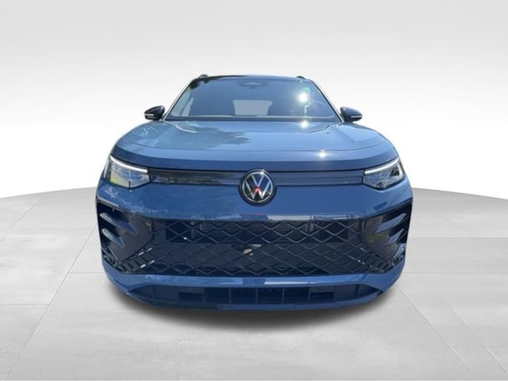 New 2026 Volkswagen Tiguan SE R-Line Black SUV
