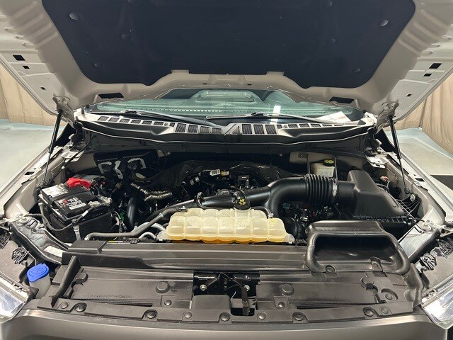 2022 Ford F-150 XLT photo 2