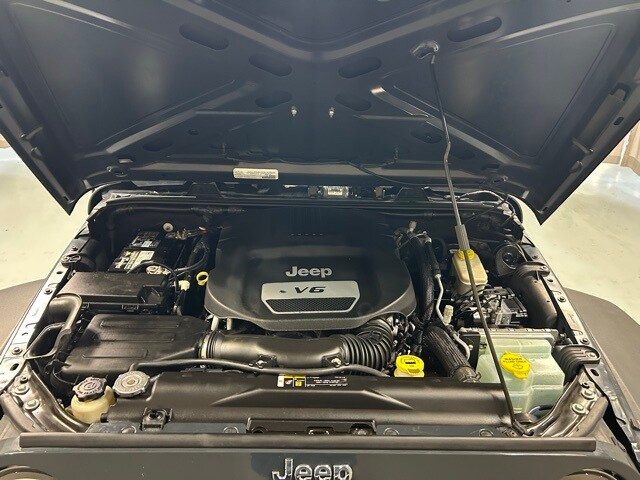 2017 Jeep Wrangler Unlimited Sport photo 2