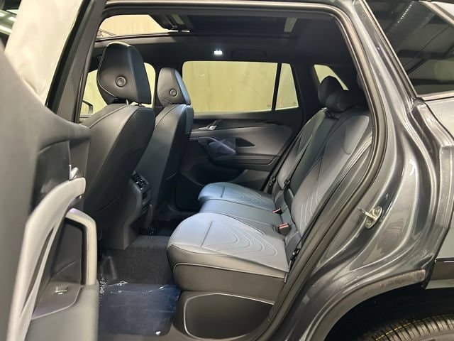 2026 Volkswagen Tiguan SE R-LINE BLACK - Photo 13