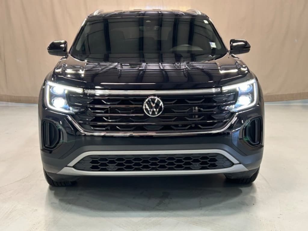 Certified 2024 Volkswagen Atlas Cross Sport 2.0T SE SUV