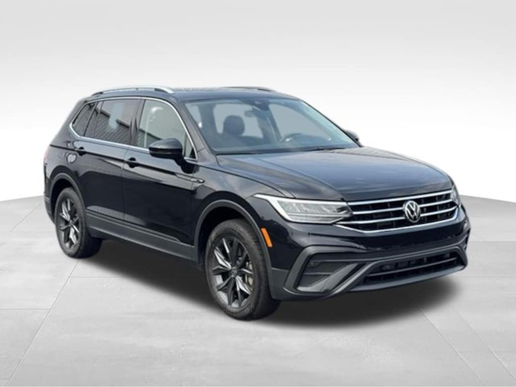 Used 2023 Volkswagen Tiguan 2.0T SE SUV