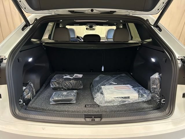 2026 Volkswagen Atlas Cross Sport SEL R-LINE - Photo 16