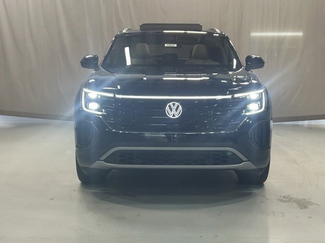 2026 Volkswagen Atlas Cross Sport SE Technology photo 3