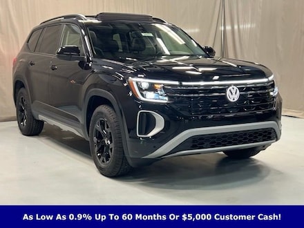 2025 Volkswagen Atlas 2.0T Peak Edition SUV